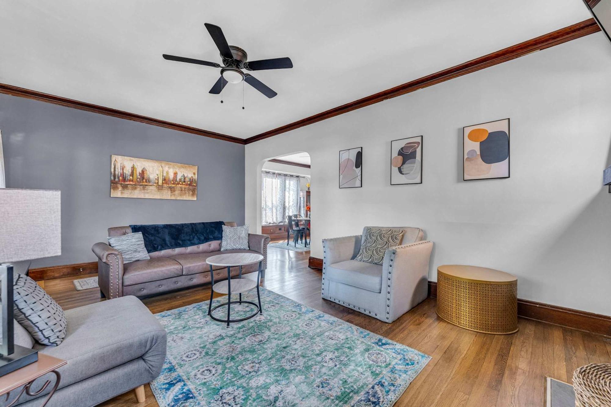 Beautifully Remodeled Duplex Apt In West Blvd كليفلاند المظهر الخارجي الصورة